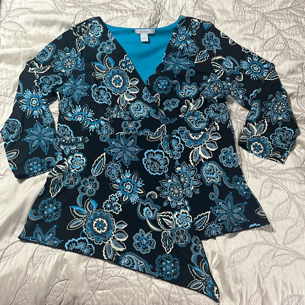 Dress Barn L Asymmetrical Hem Knit Top